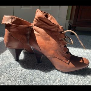 Cute fairy heeled booties